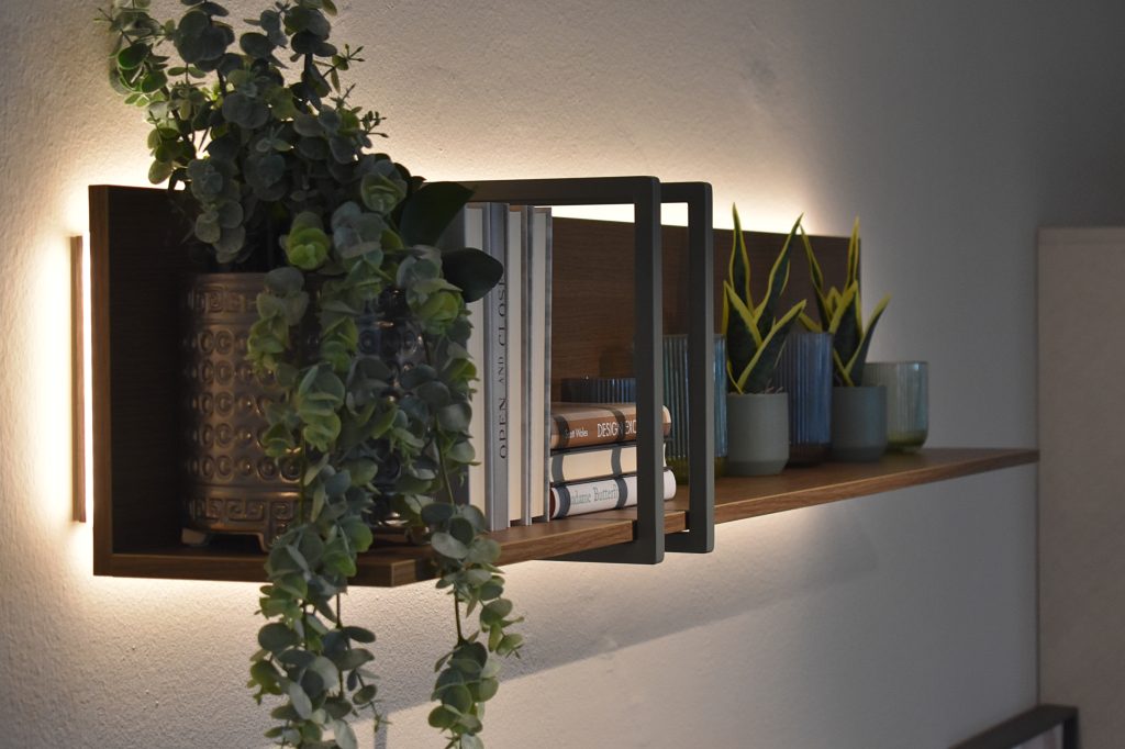 Dettaglio mensola Tomasella Viale Isonzo